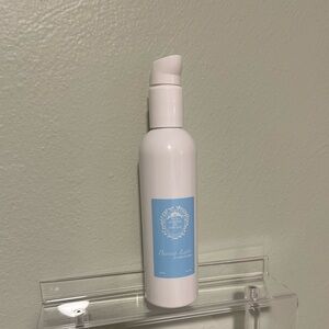 Bianco Latte Lotion with Pump Dispenser
